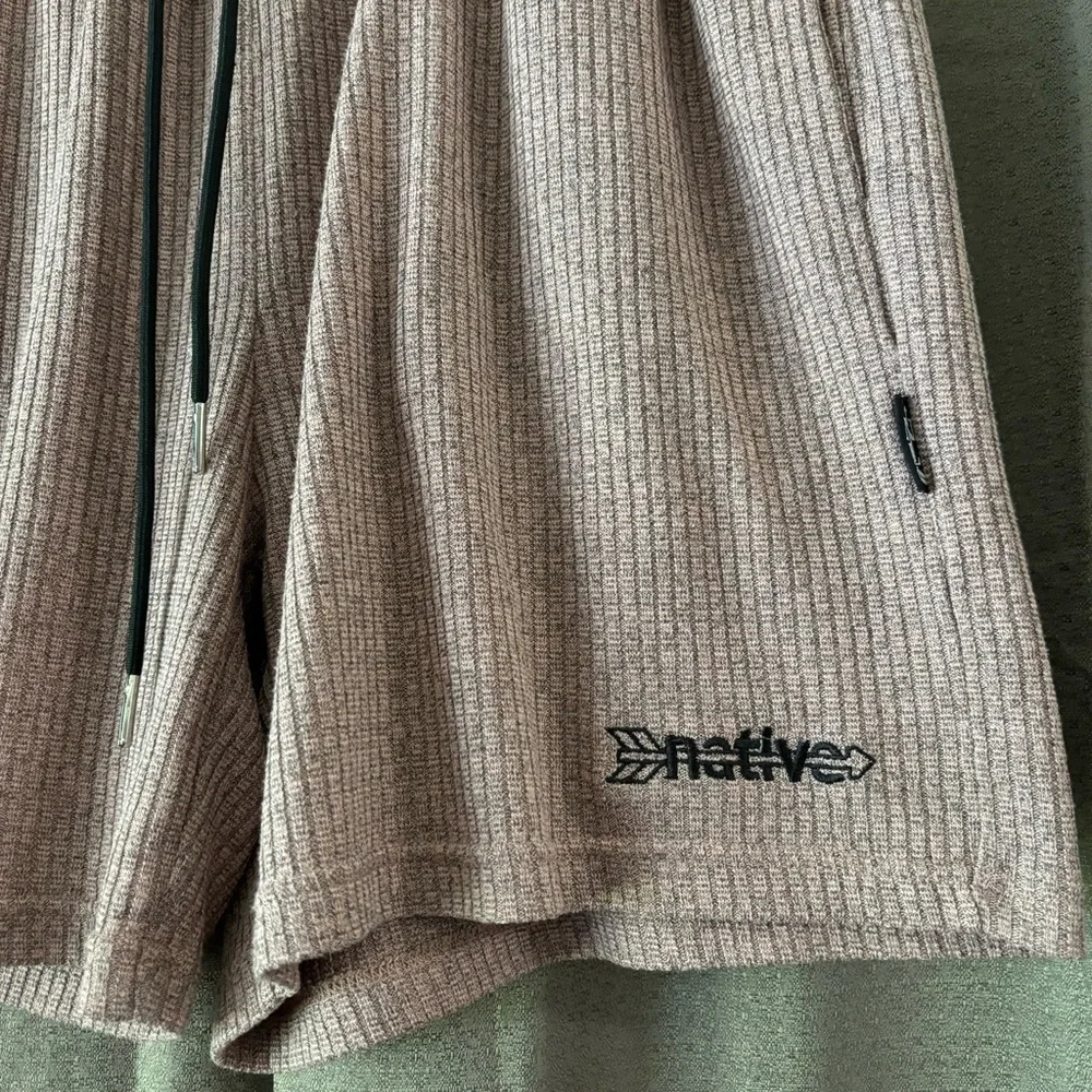 Native Language Corduroy Knit Shorties Rose Gold Size XL - Picture 5 of 10
